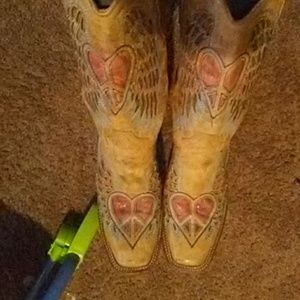 Corral boots